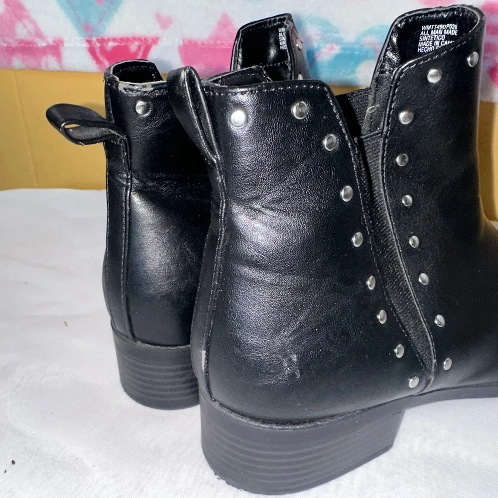Time and Tru Black Ankle Booties   (115)